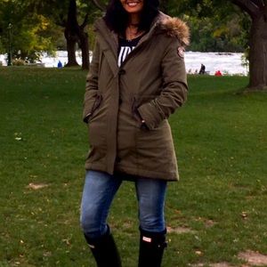 Abercrombie & Fitch olive green coat with hood. Cute, warm, and very cozy!